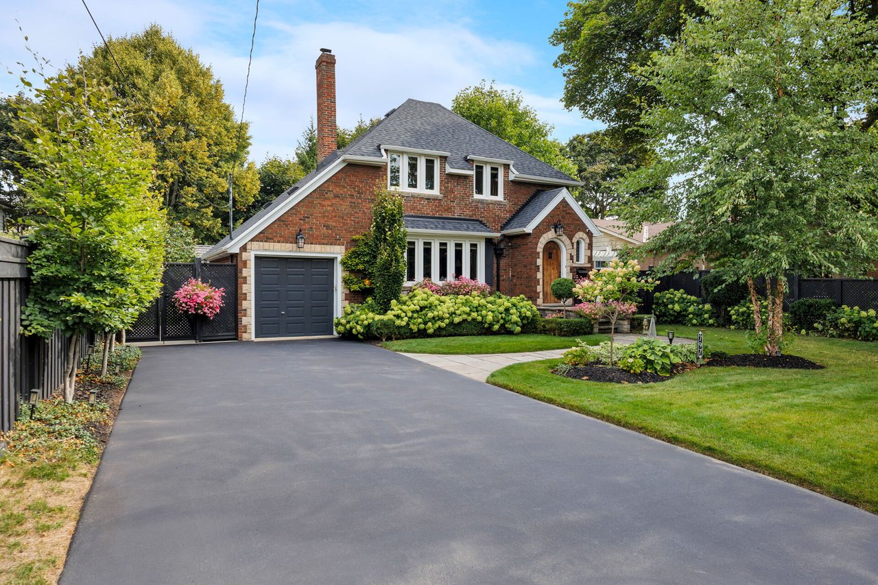 Character Brick Home On Clarkson 
