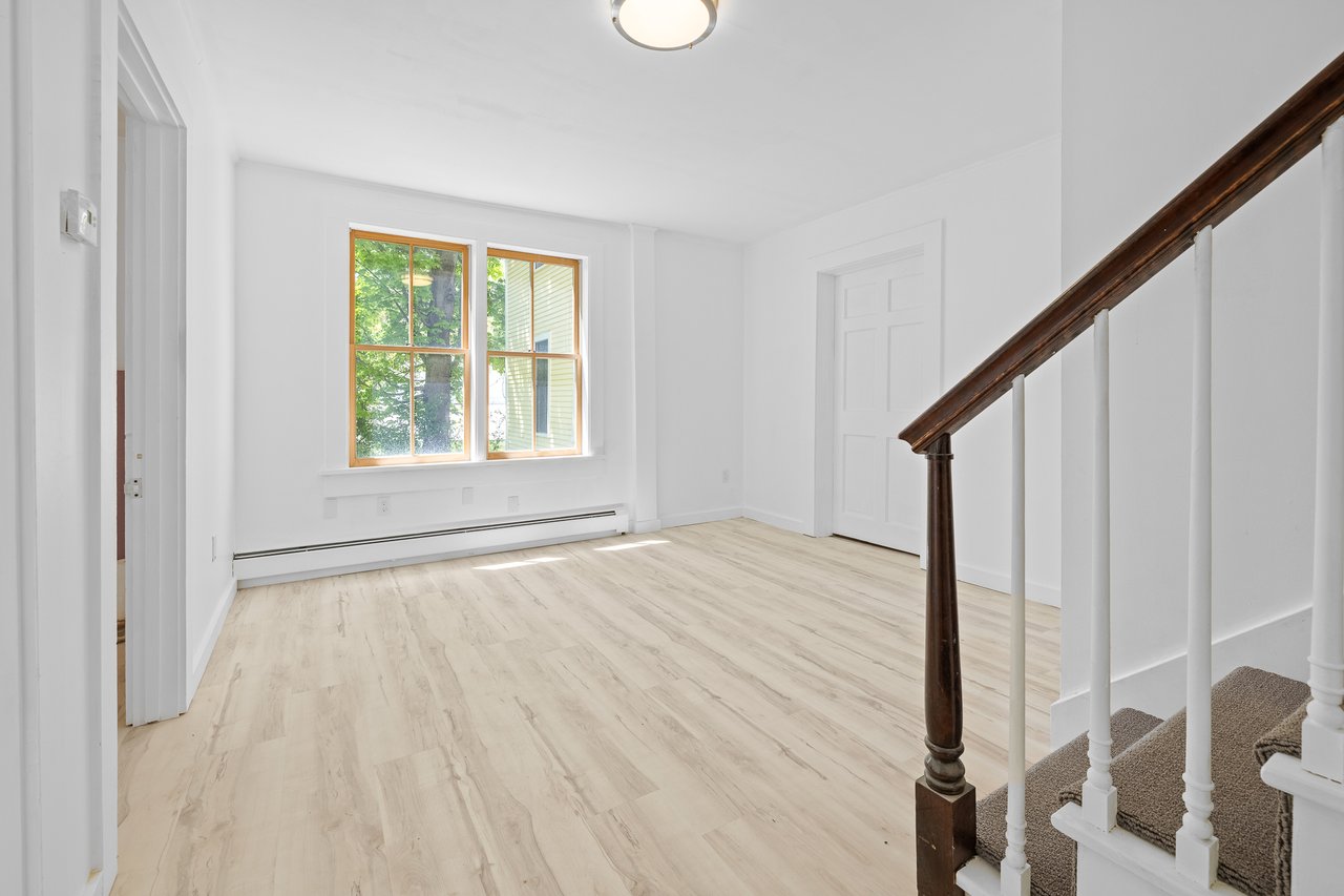 Modern 2BR Manchester Center