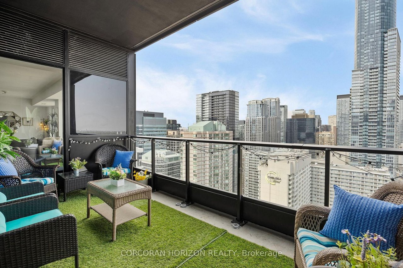 DOWNTOWN MODERN CHARM