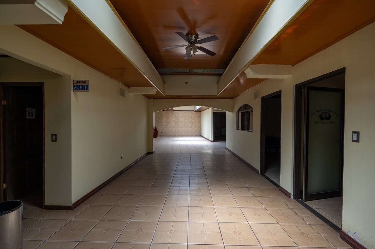 Ready for operations | Office building in downtown San Isidro