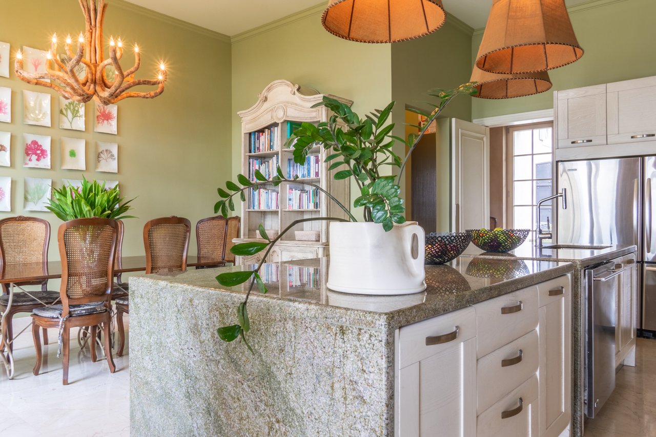 Fully Furnished Private Mansion