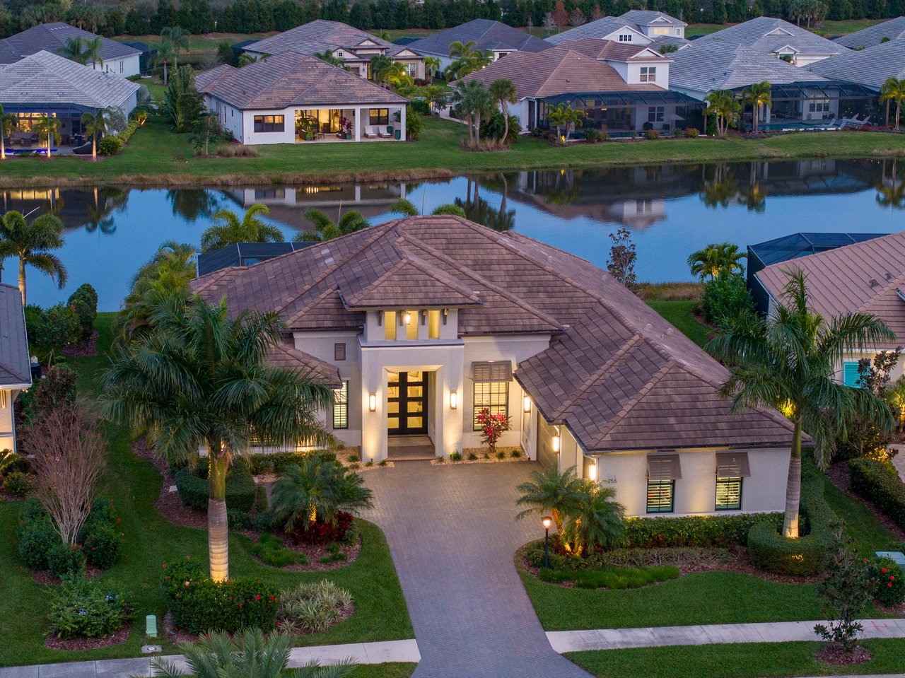 LakeHouse Cove at Waterside 