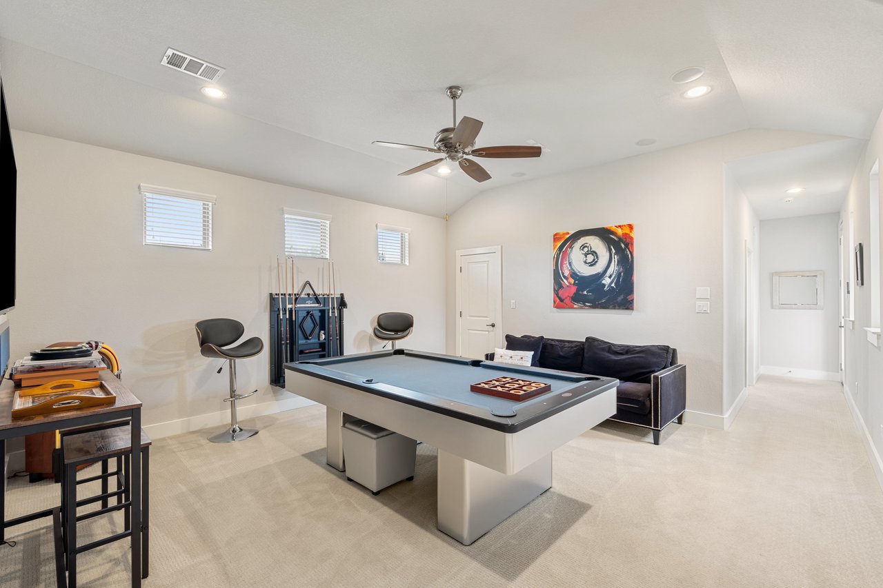 Modern Transitional Luxury Home in Gated Bluffs of Steiner Ranch | Lake Austin Access + Hill Country Views | $1.9MM