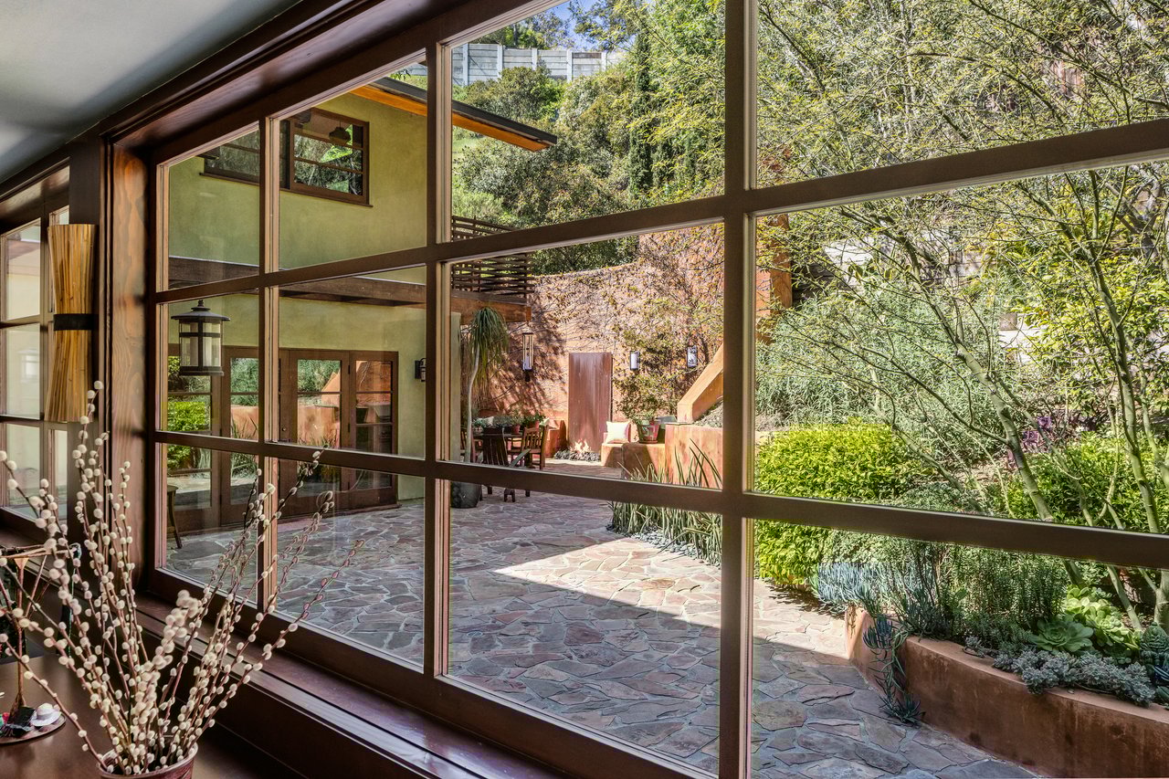 2669 Harlesden Ct, hollywood hills