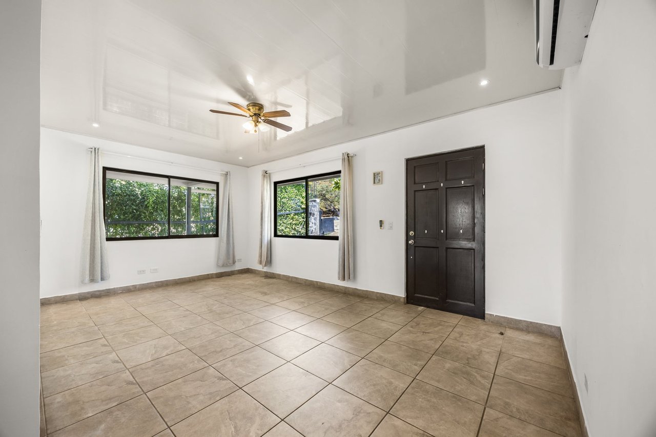 Coastal Tropical Walkable Home, Tamarindo, Guanacaste