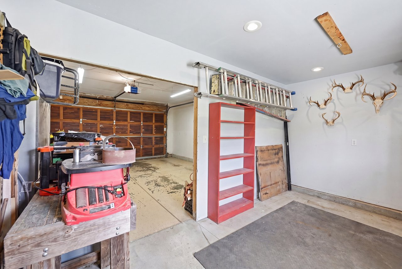 6768 Lexington Circle