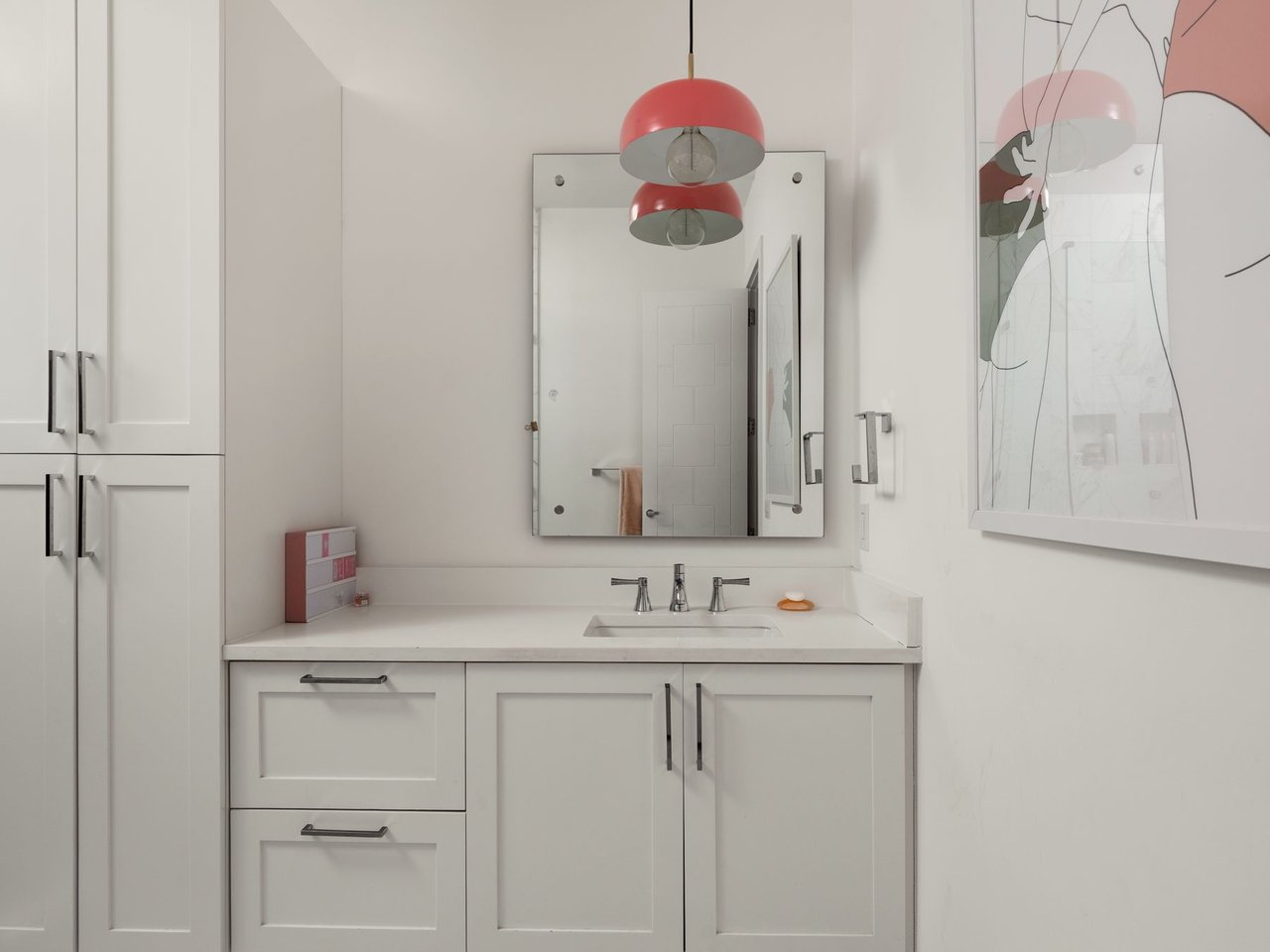 Modern Warmth in the Heart of Tarrytown