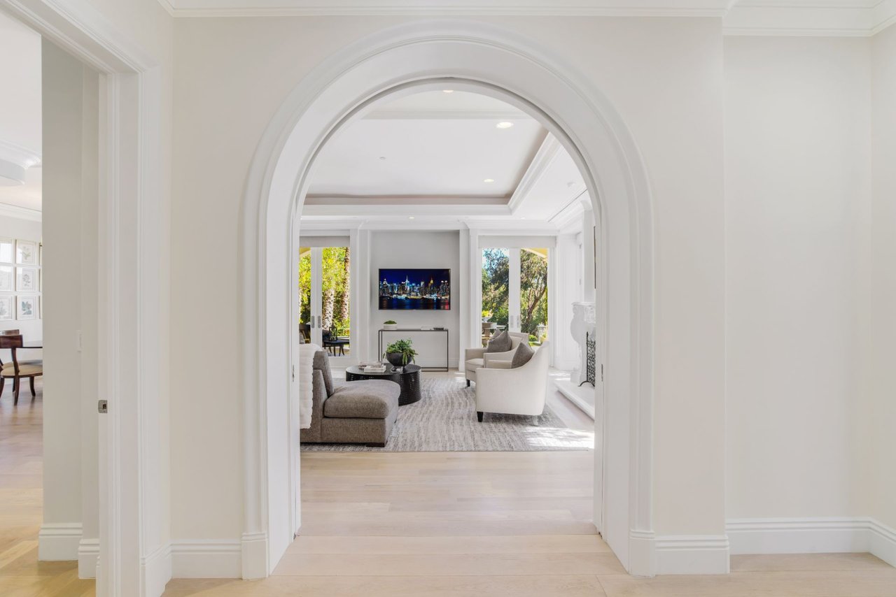 16677 Stone Oak Park