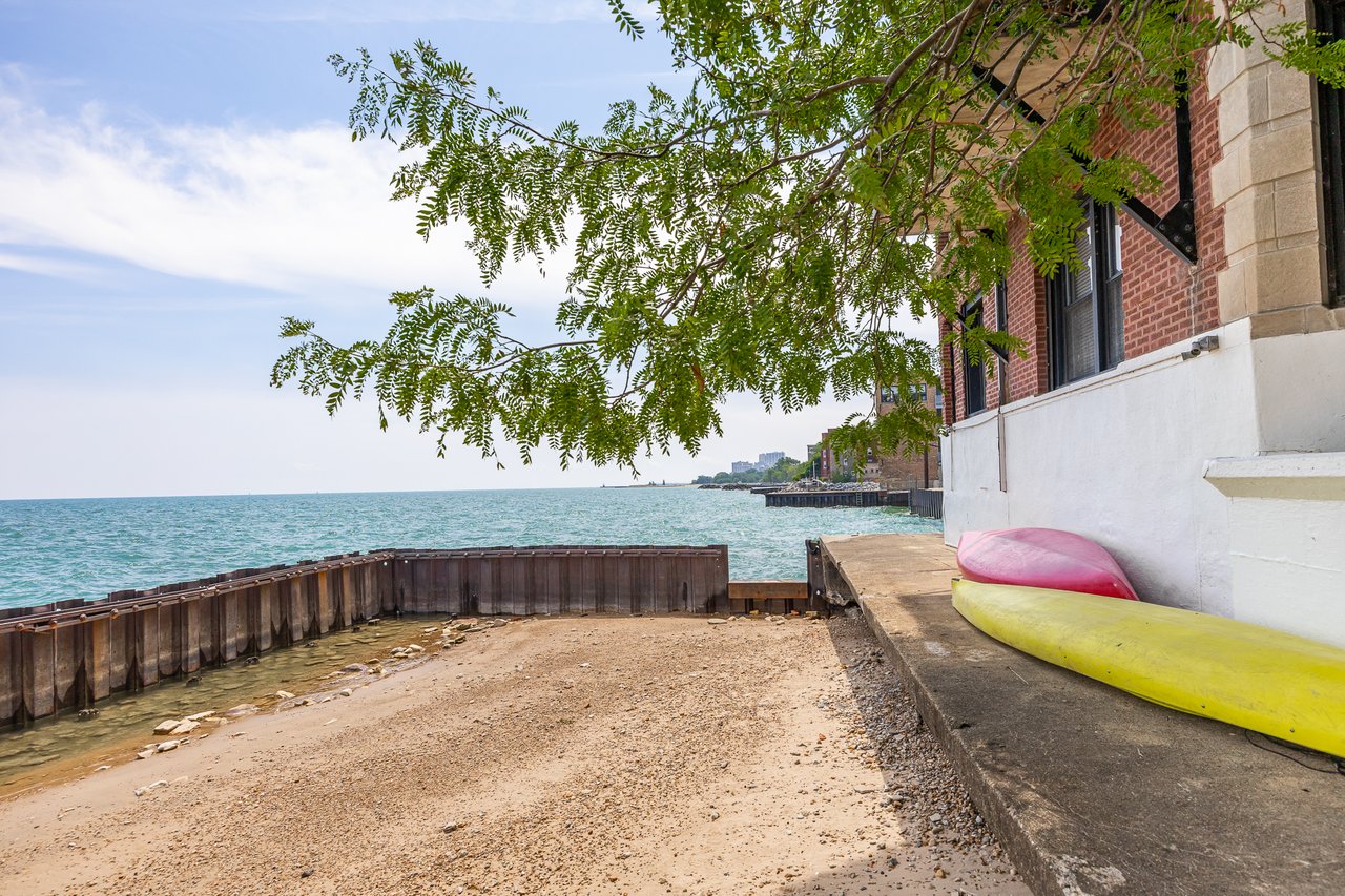 7631 N Eastlake Terrace Unit: 2A-3A