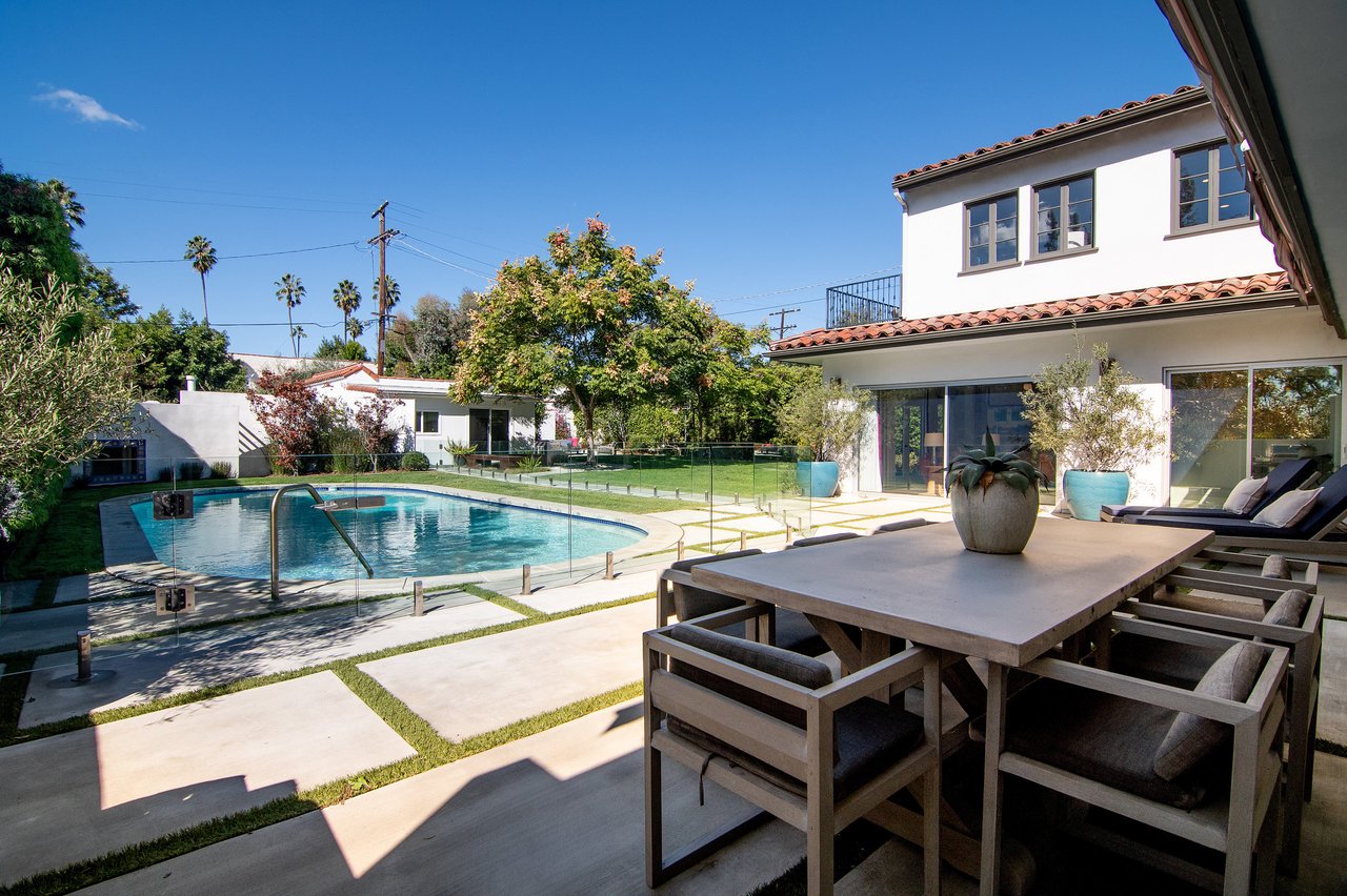 501 N Cahuenga Blvd.