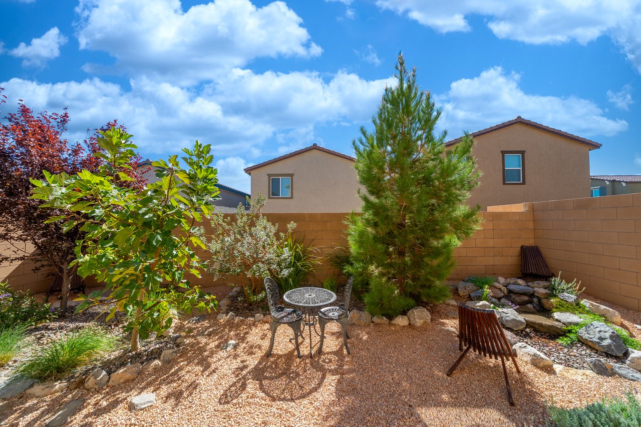 10983 Cambridge Lakes Ave