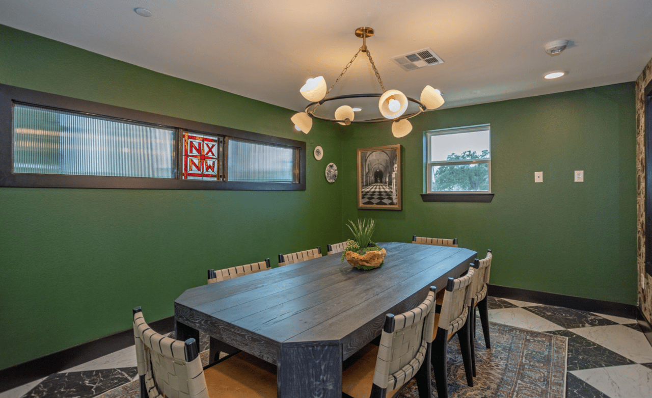 Offering 10 Weeks Free Rent! 