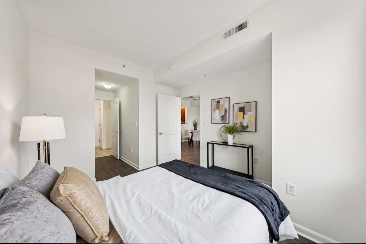 1111 11th St NW