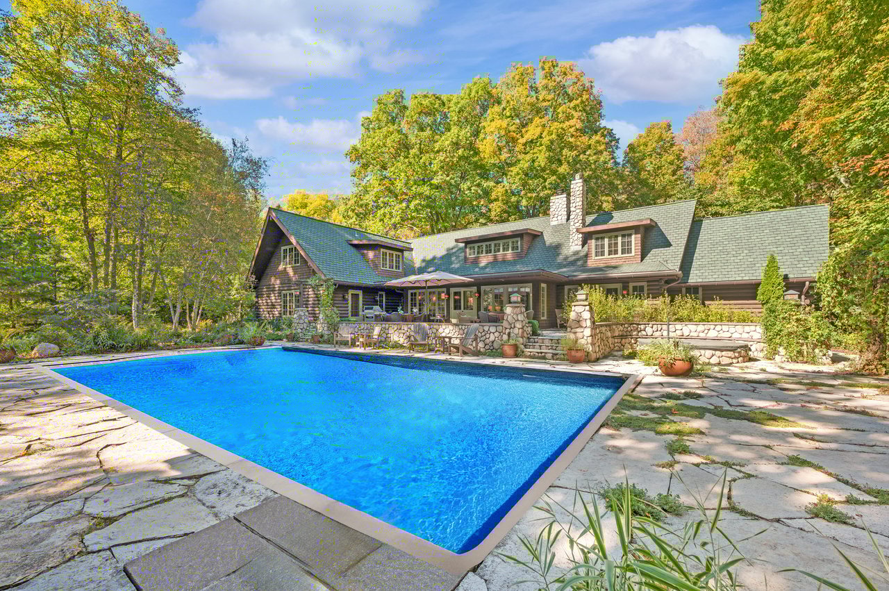 14657 Lakeshore Road