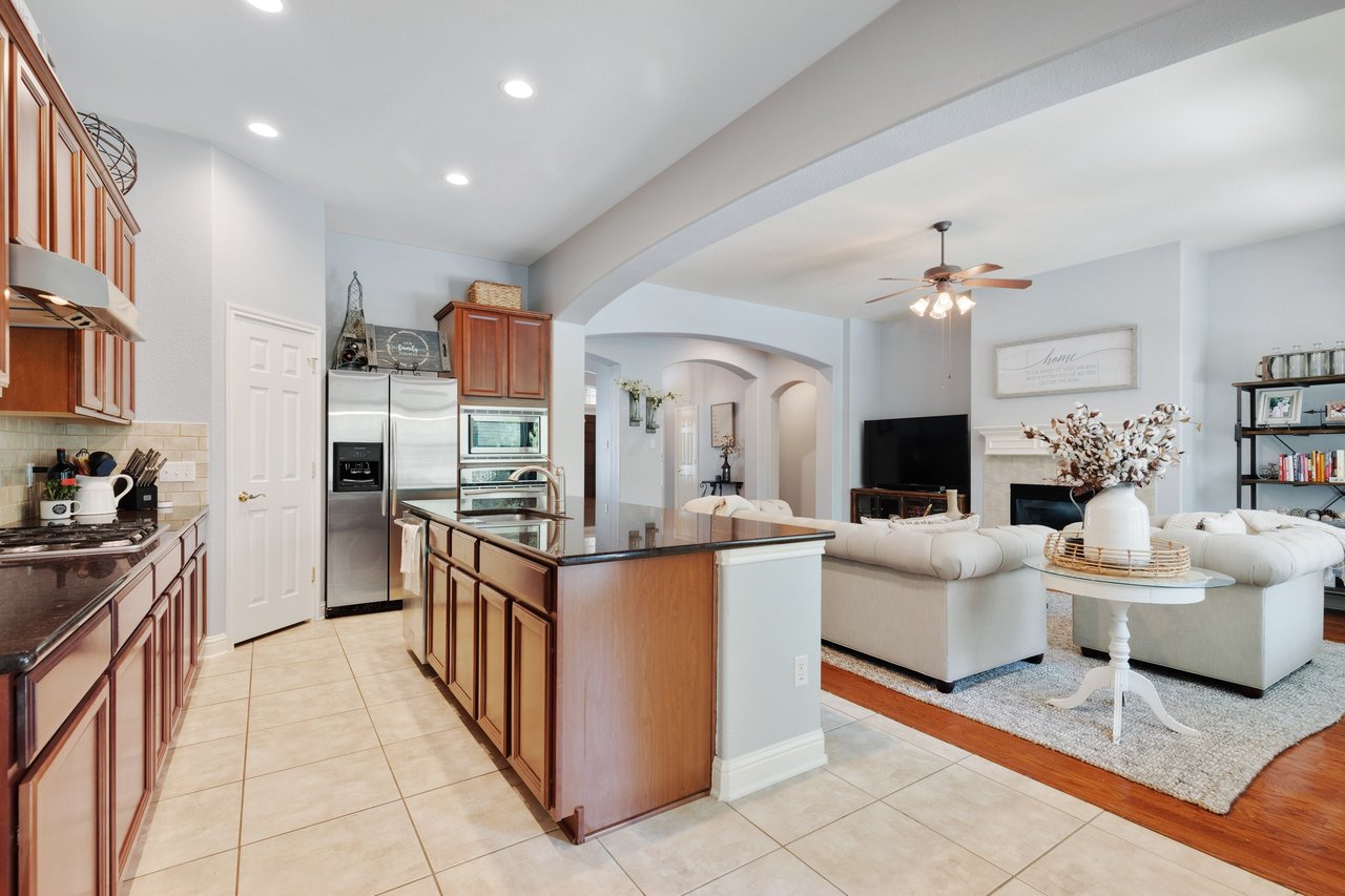 1204 Andrew CV