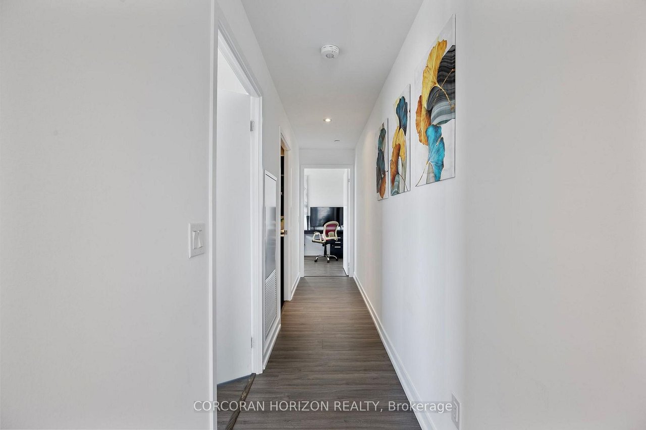 DOWNTOWN MODERN CHARM