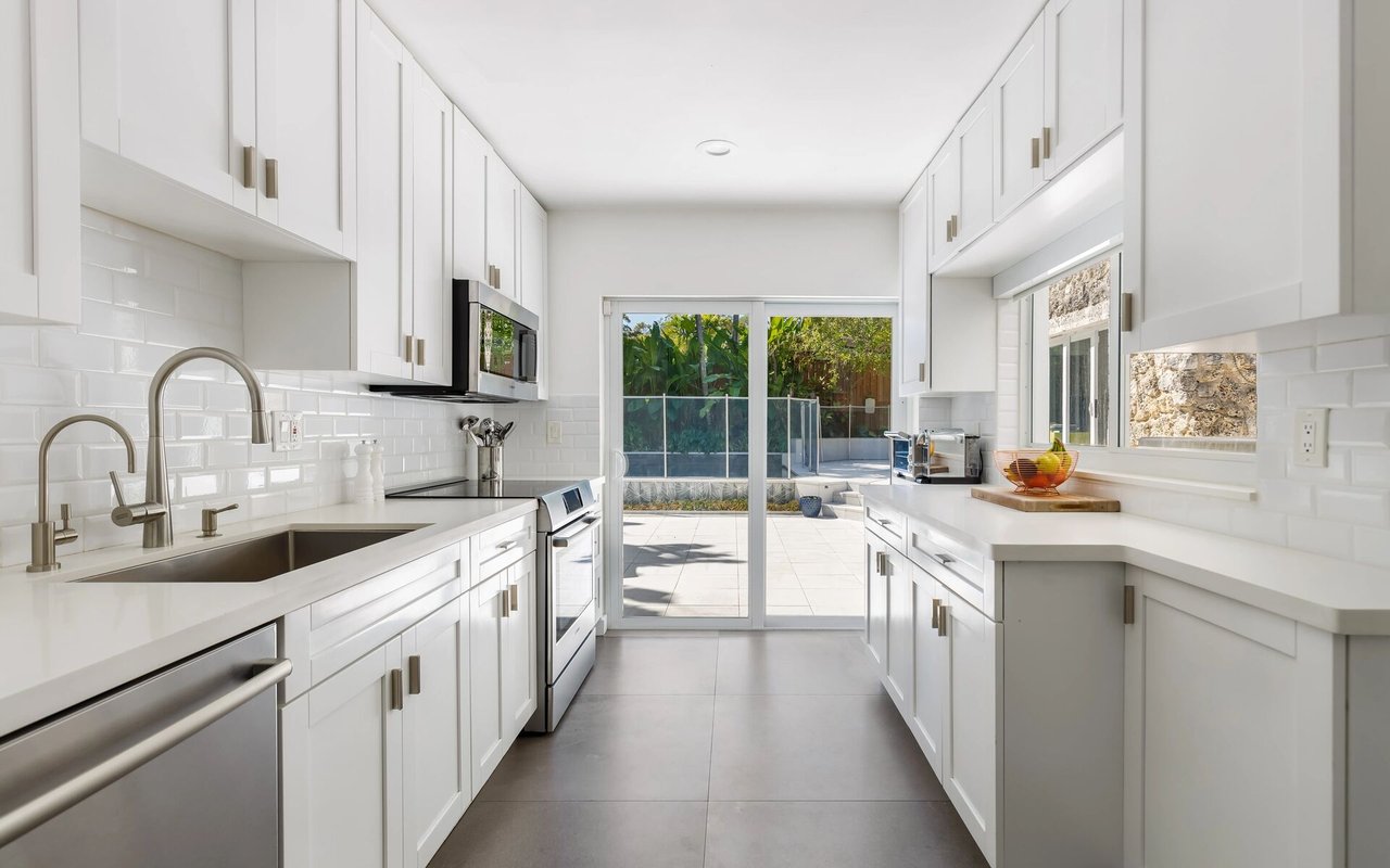 What Is A Listing Agreement? A Basic Guide For Home Sellers