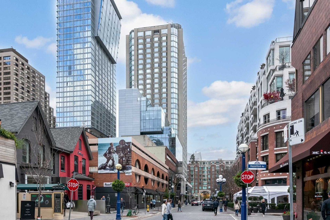 225 Davenport Rd #313