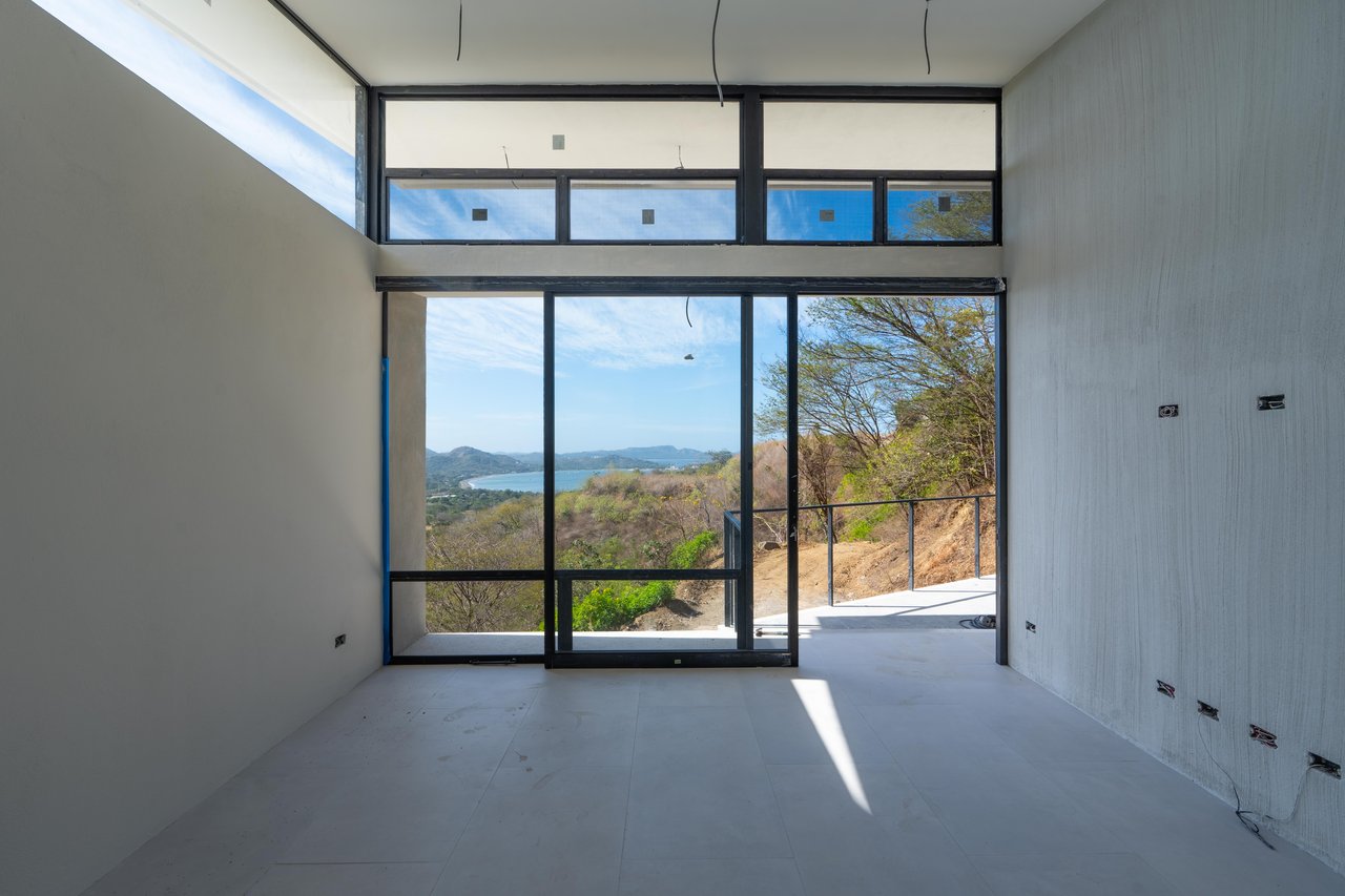 Villa Raoli | Get ready to live in your dream home in the stunning Pacific Heights!