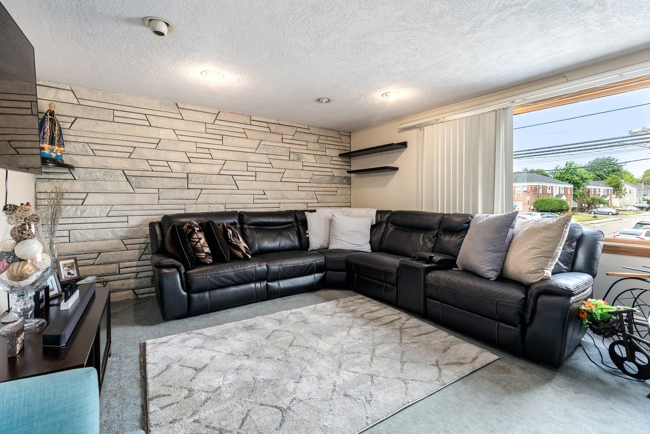 243-245 Lexington St