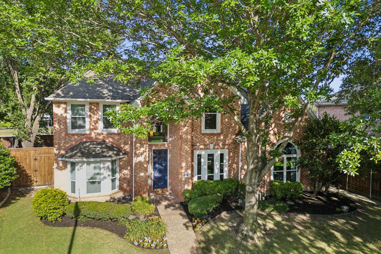 2716 Meadow Hills Lane