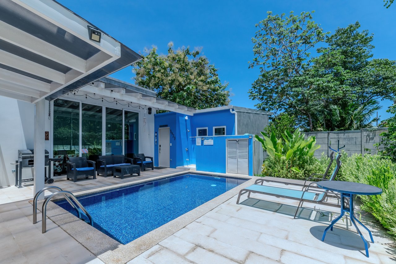 Playa Chamán Beach Home for Sale – 3 Br, Pool, Walk to the Beach | $329,000