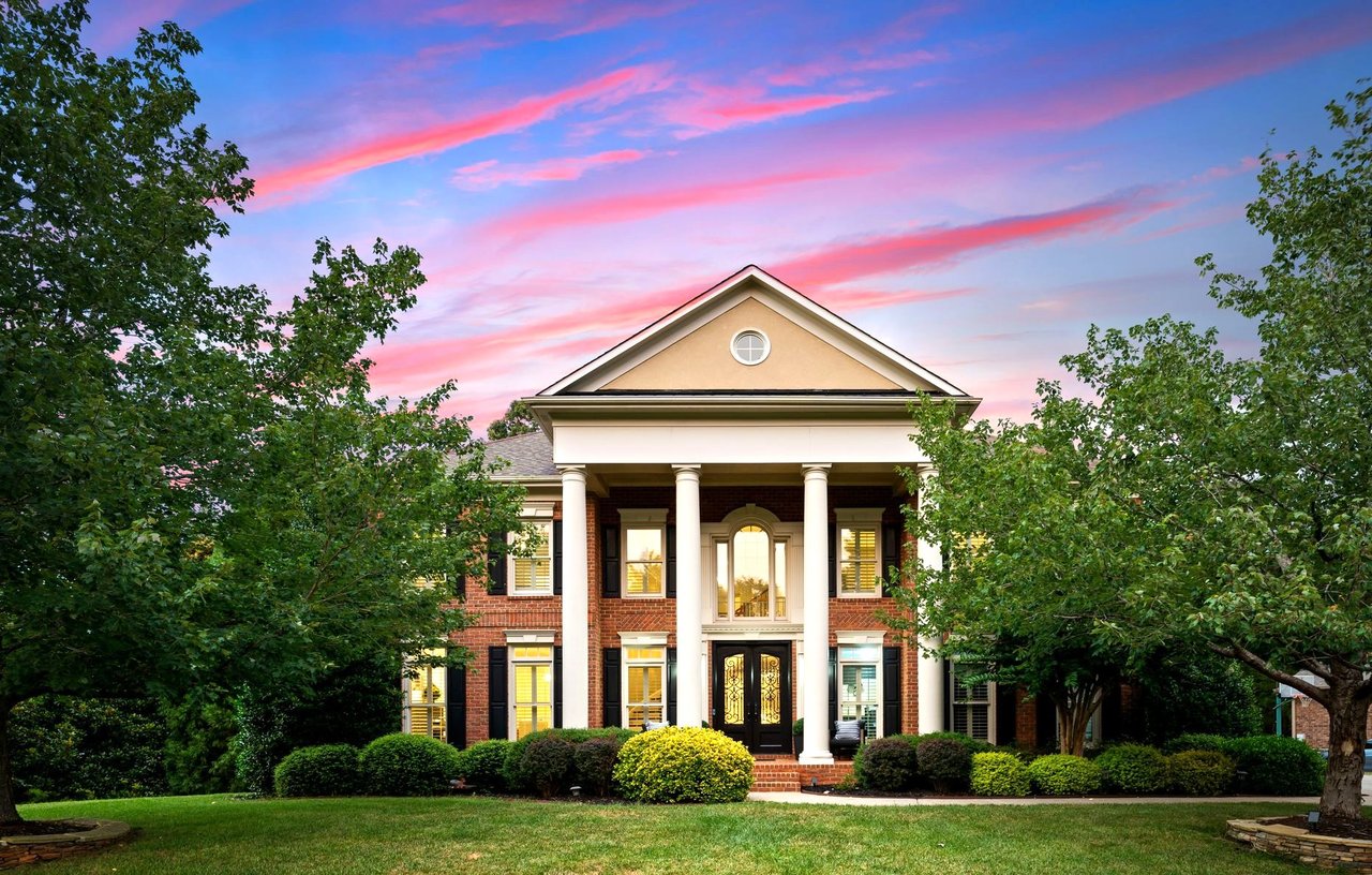 ACTIVE! Luxury Listing In Brookhaven! Active!