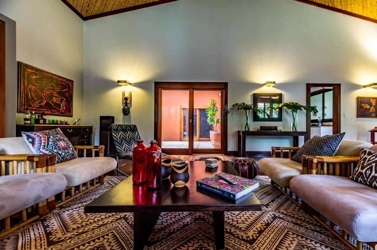 Tropical Gem In Villa Real