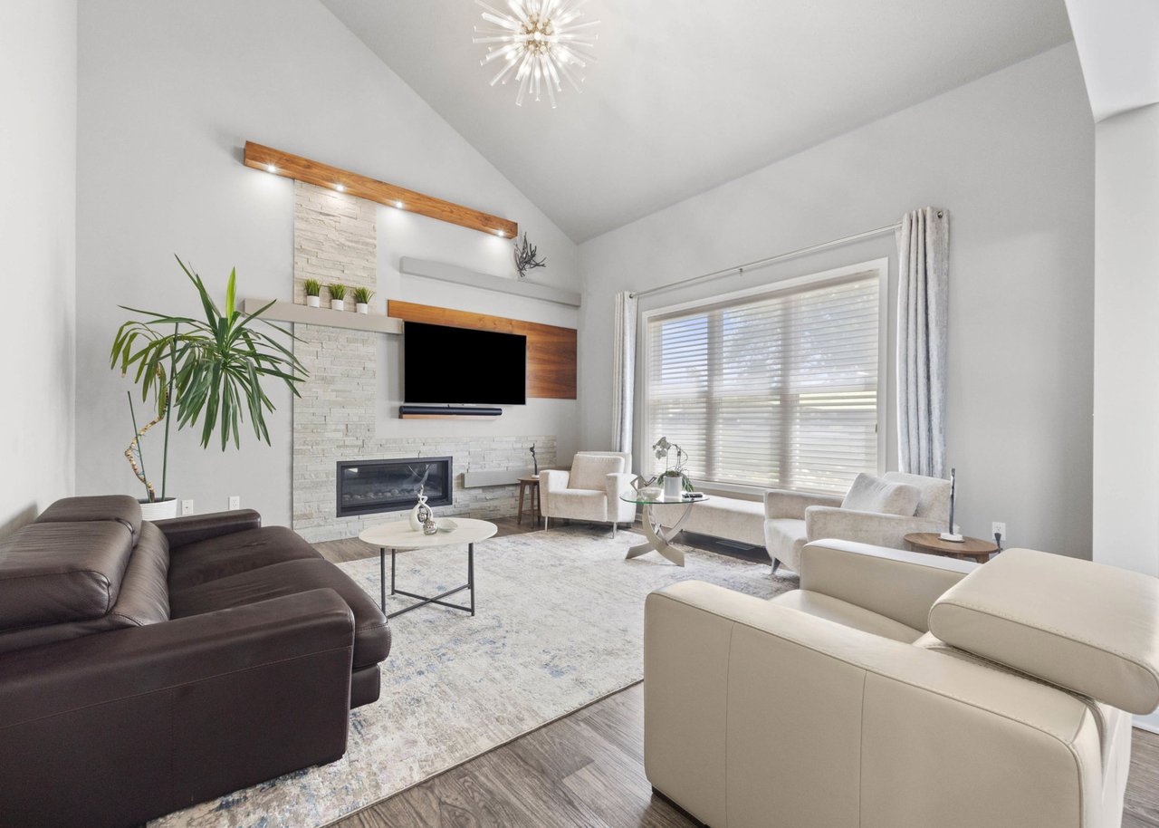 Updated Webster Colonial with Modern Style, Outdoor Living & Cul-De-Sac Location