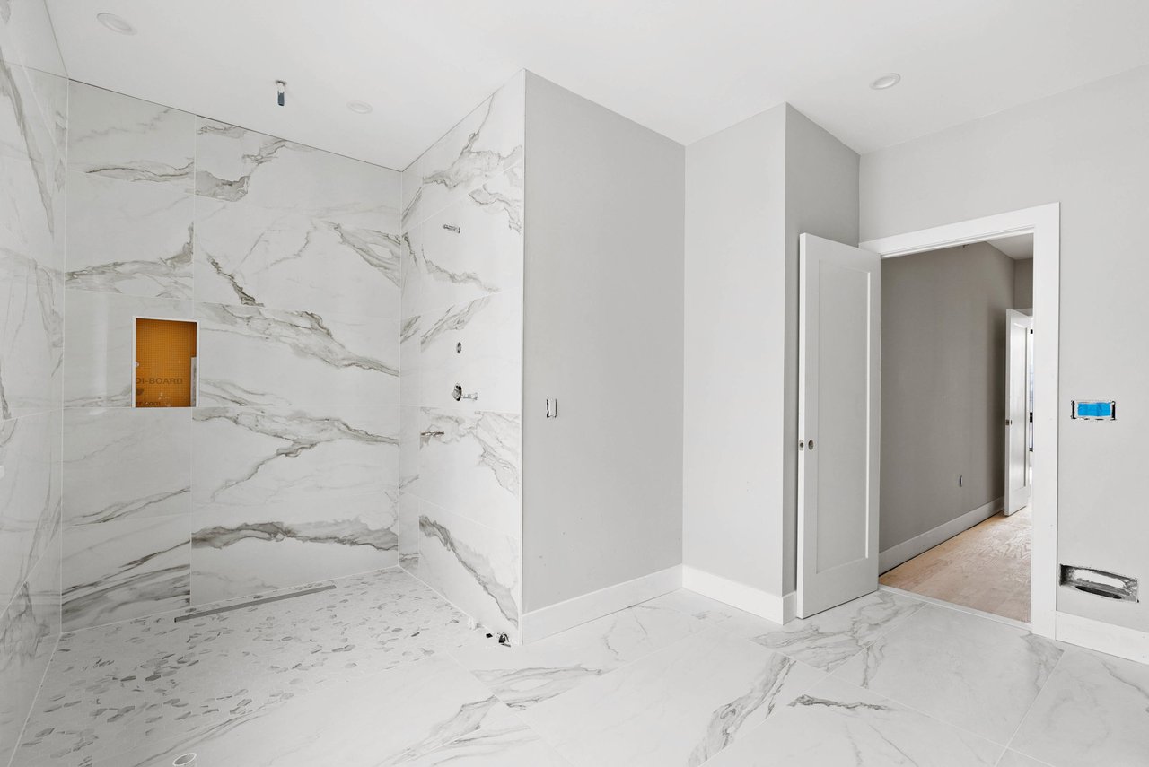 832 Cameron St, Philadelphia, PA 19130