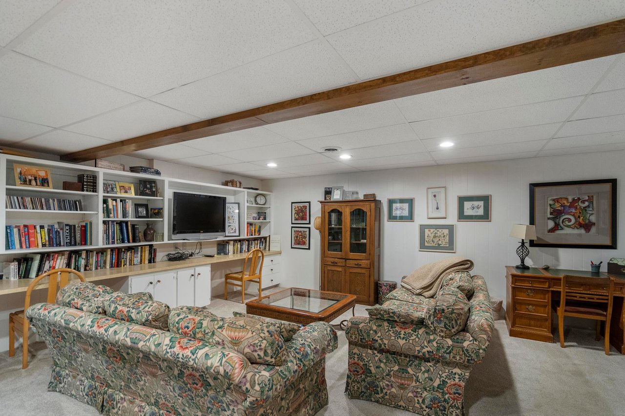 Wildwood Condo, Walloon Lake