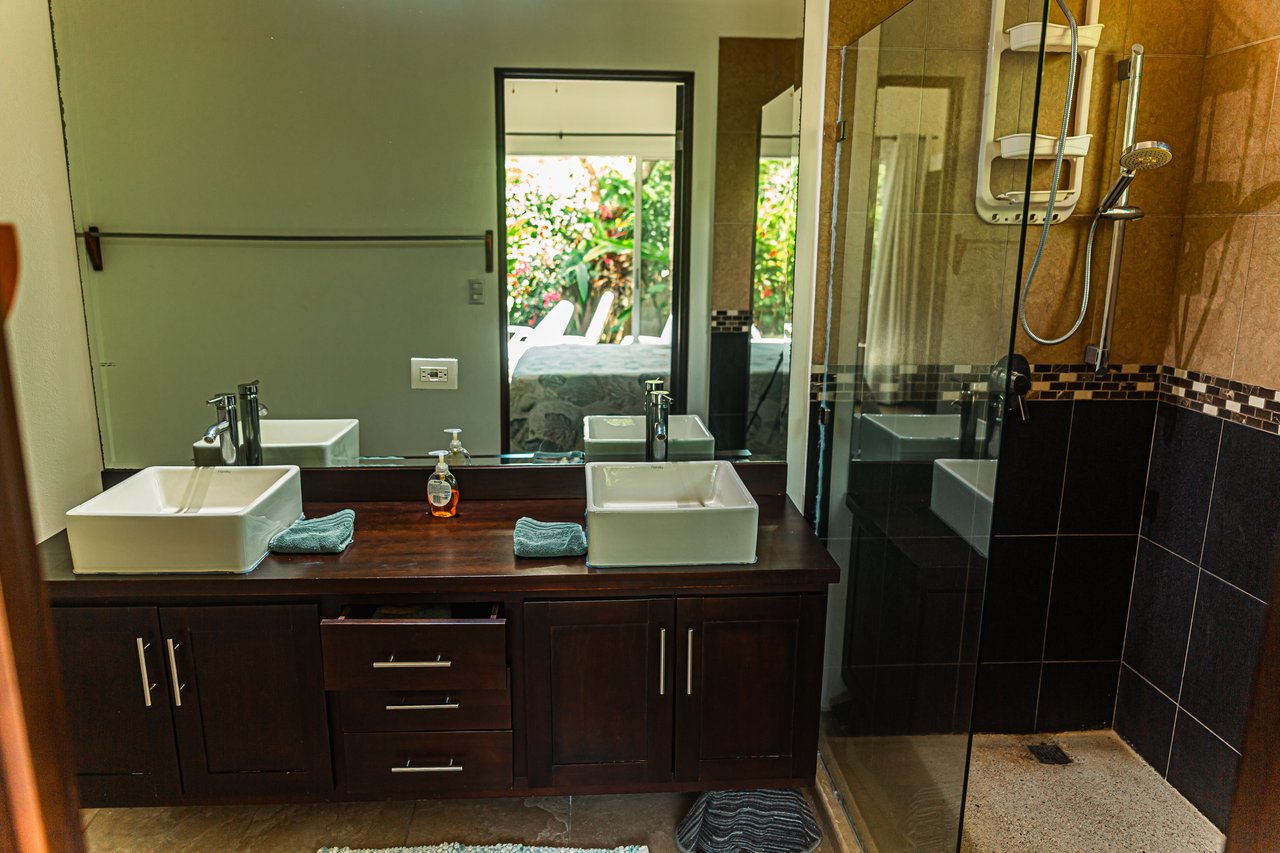 3 Bedroom Home Walking Distance to Playa Chaman – Villas del Sol, Bahía Ballena