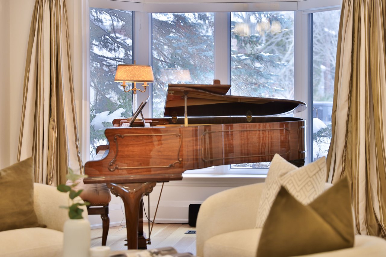 2464 Deer Run Avenue