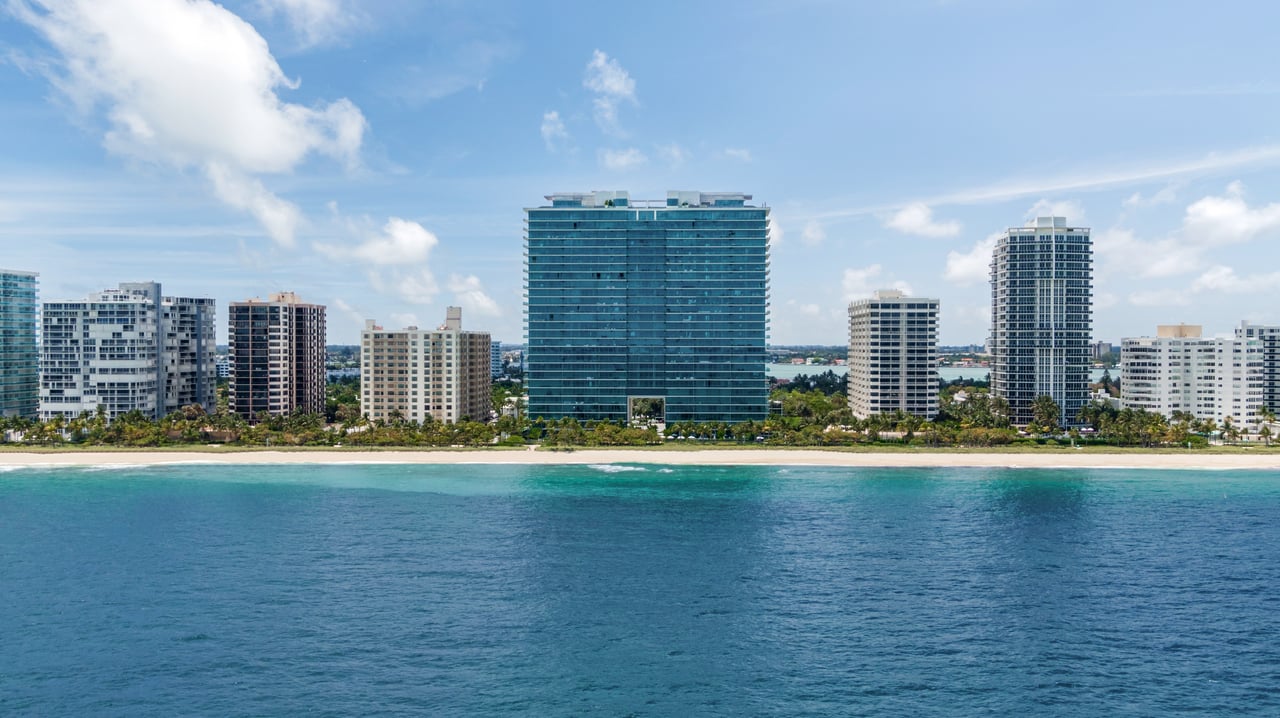 Top Miami Beach real estate agent Jeff Miller of the Jeff Miller Group specializing in luxury condos and waterfront homes