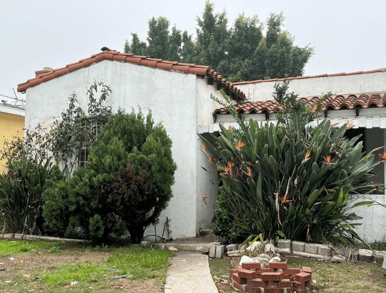 6501 S Van Ness Ave., Los Angeles