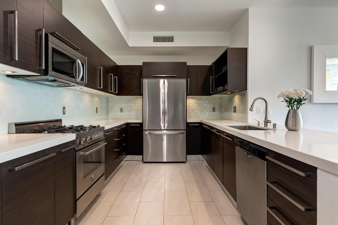 855 N Croft Ave #306, West Hollywood
