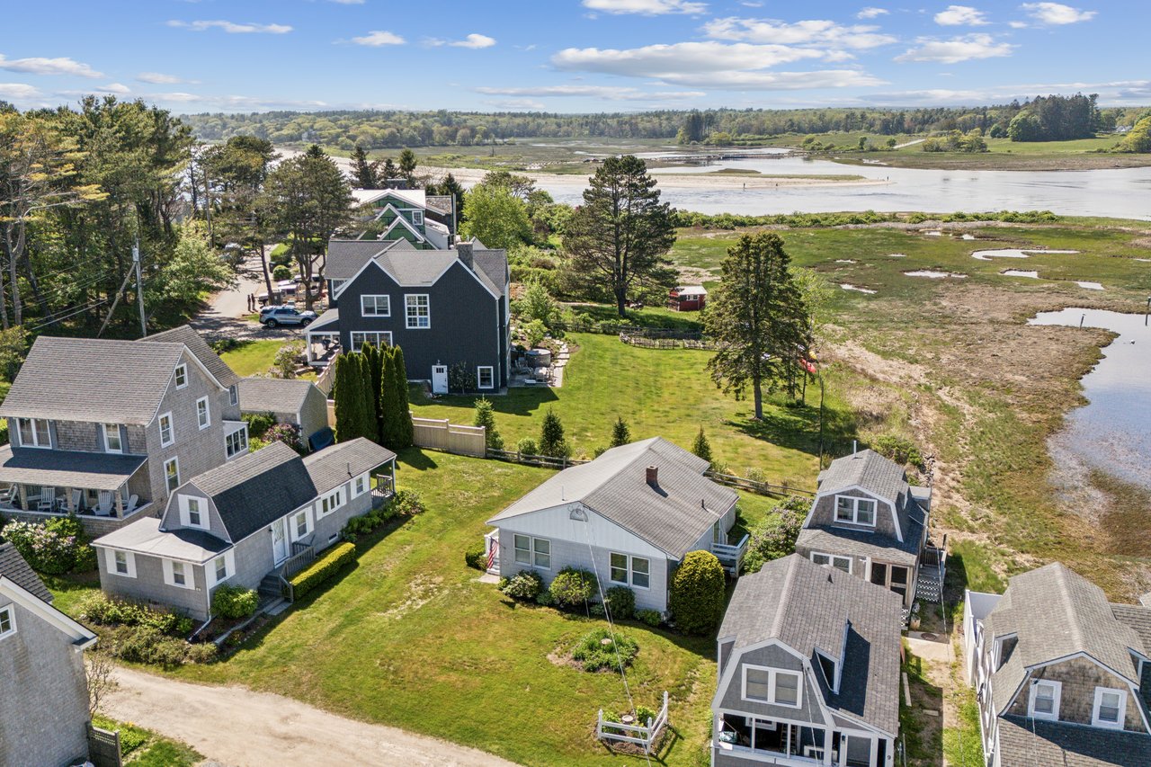 Cottage Between the River & Sea