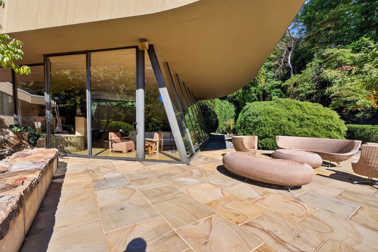 15 Horseshoe Road (Long Island)