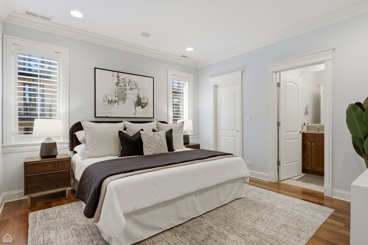 1047 W Monroe Street Unit 3