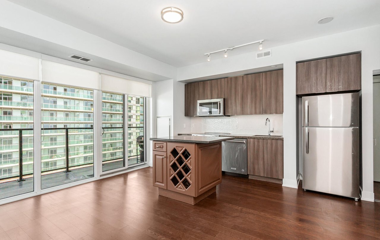 30 Shore Breeze Drive Unit: 2213