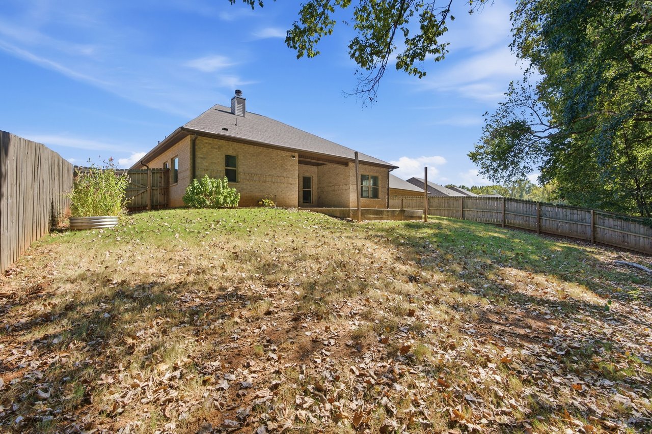 Beautiful Harvest Home with Comfort, Style & Everyday Convenience