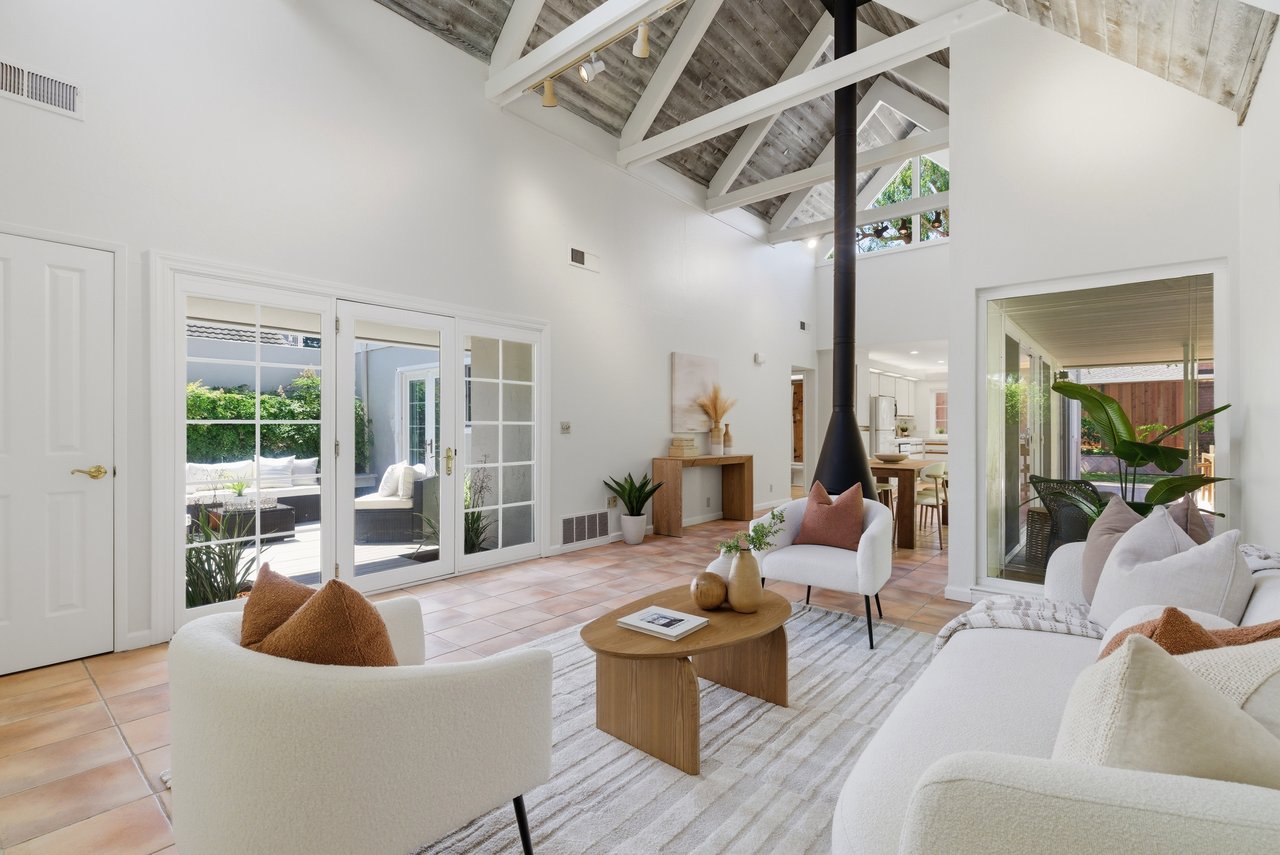 1038 East Evelyn Avenue