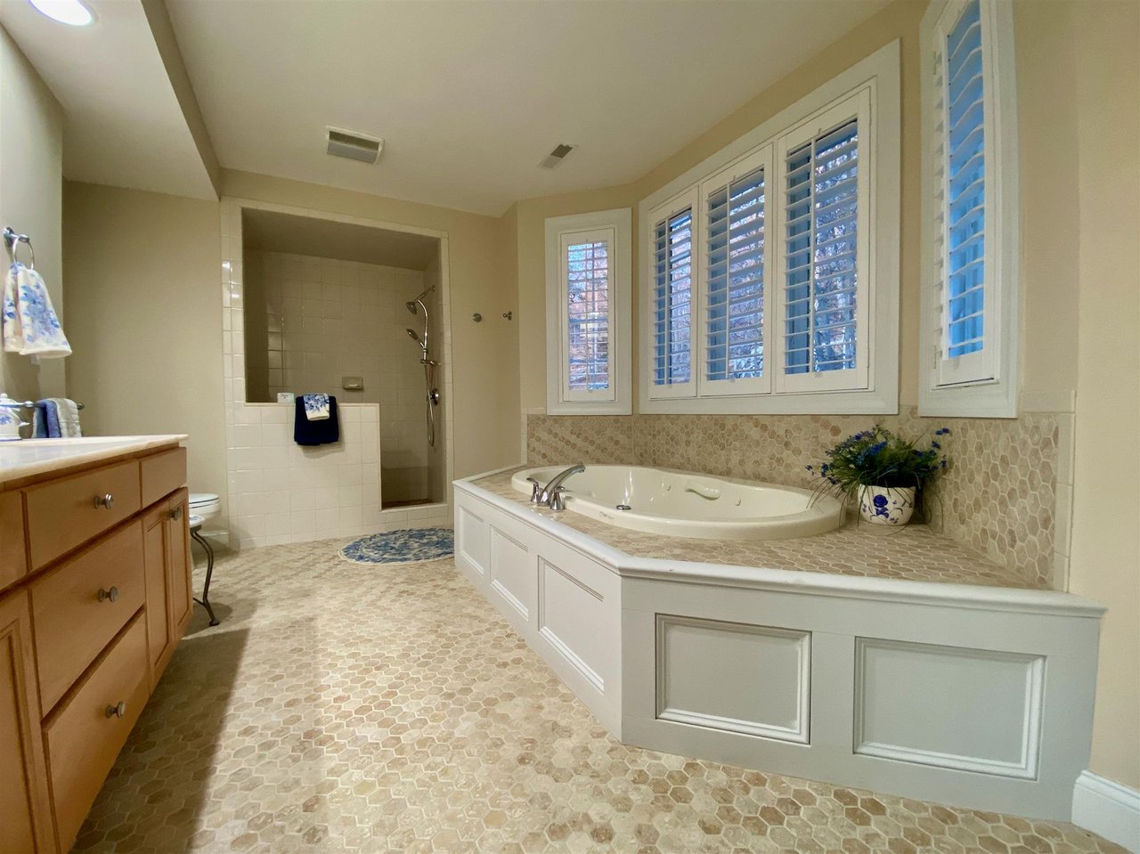 224 Edgewater Drive
