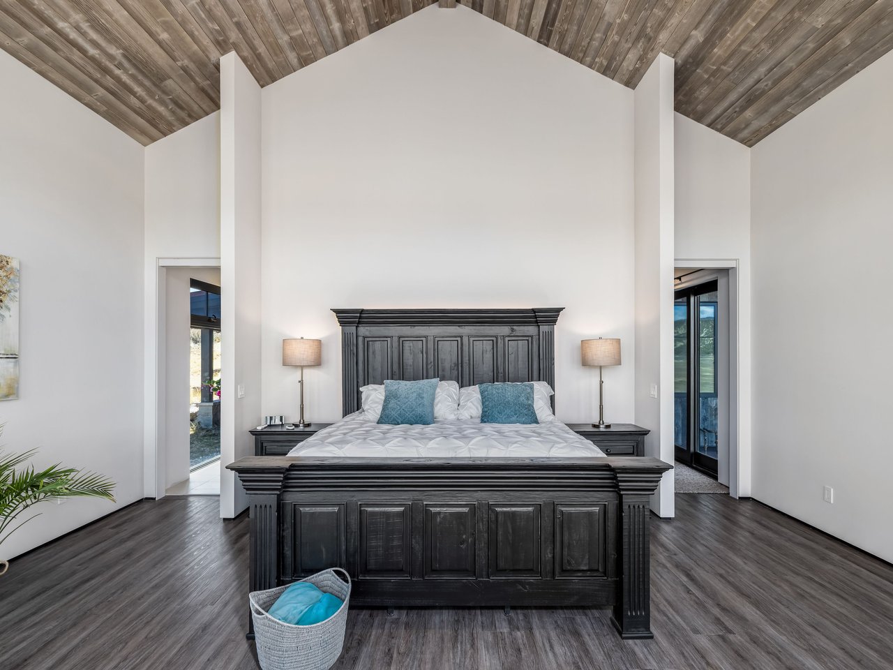 891 E Haystacker Drive