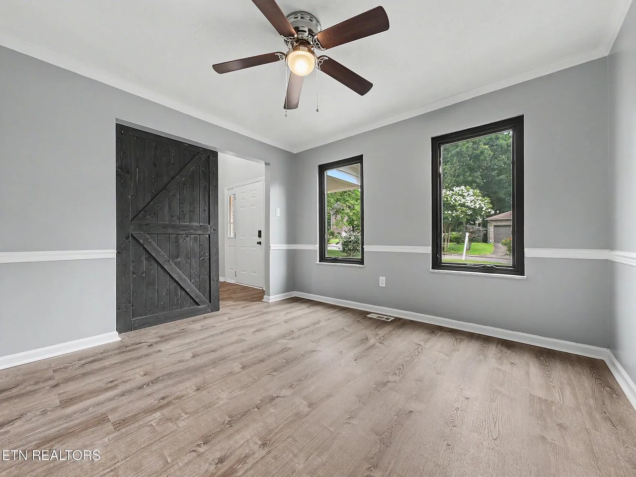 5516 Oakside Drive