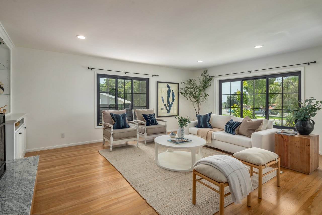 2116 Palos Verdes Drive W