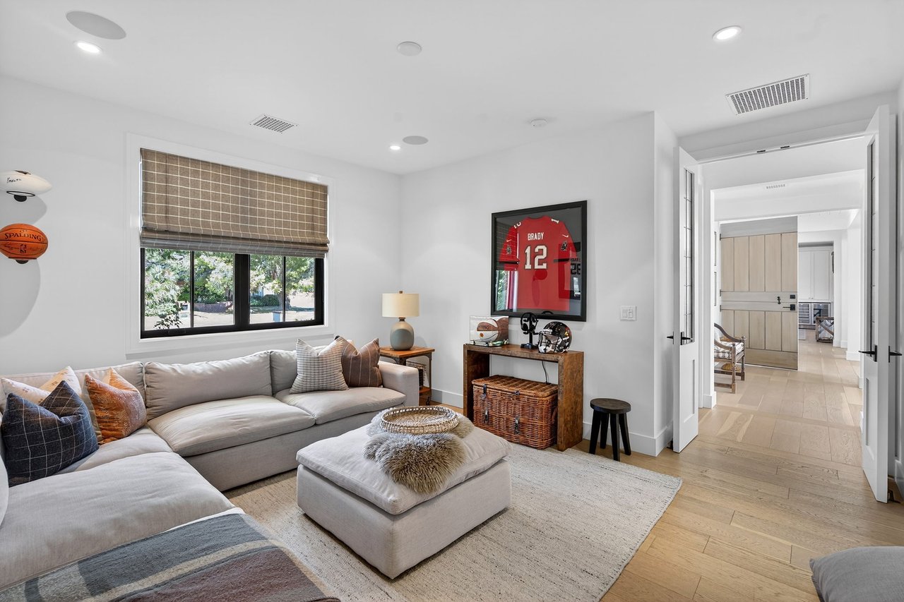 5217 E CALLE REDONDA