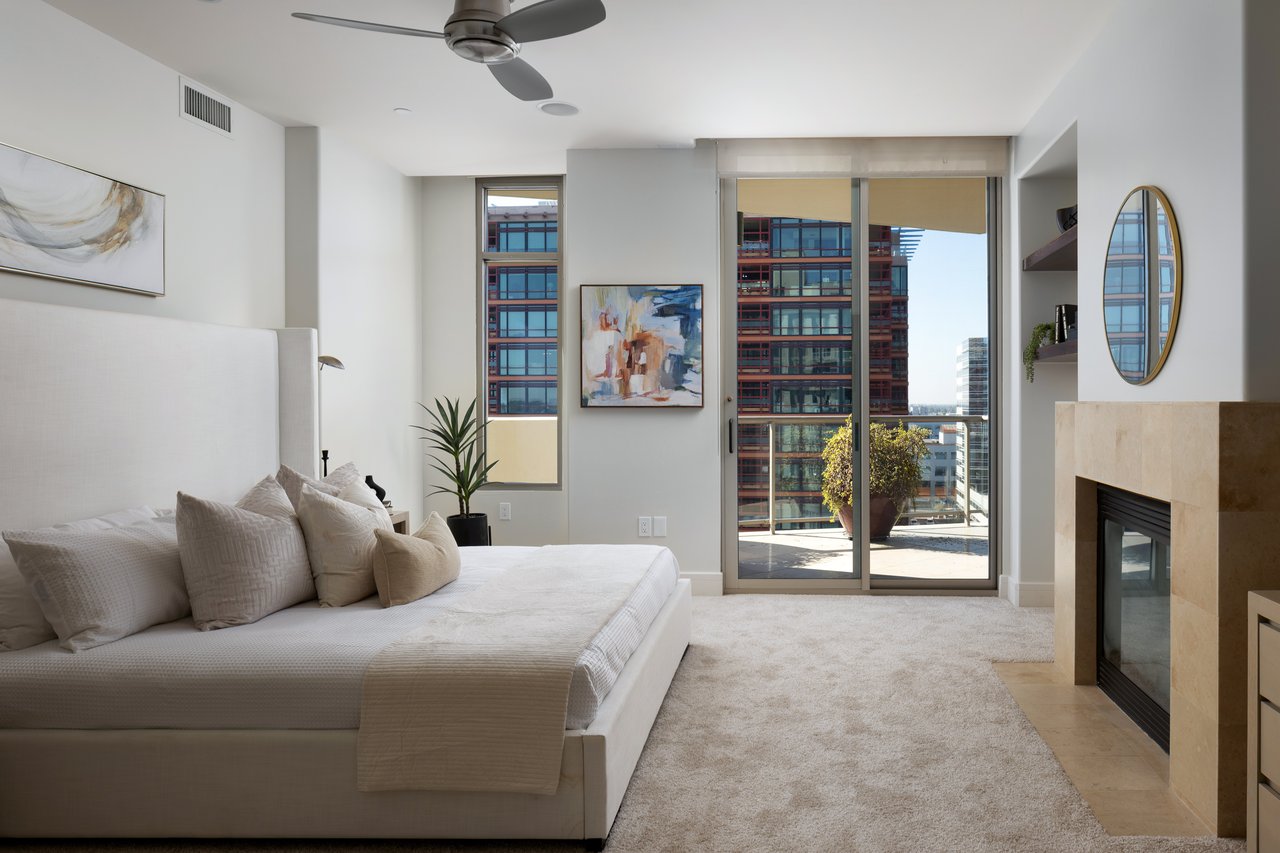 2402 E ESPLANADE Lane 1001