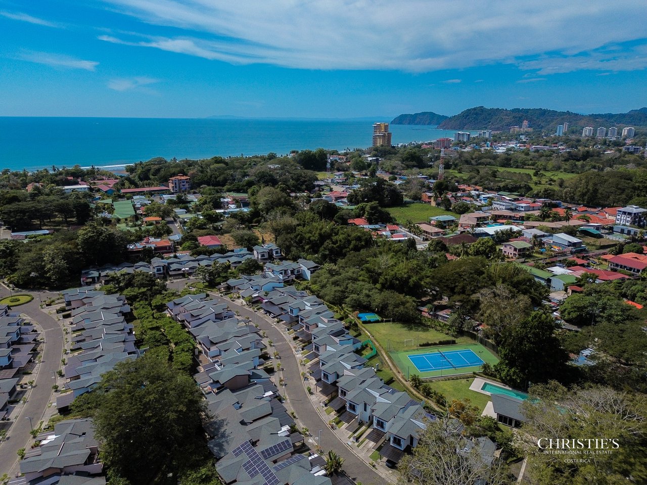 Ciudad del Mar Modern Home - South Jaco Beach 