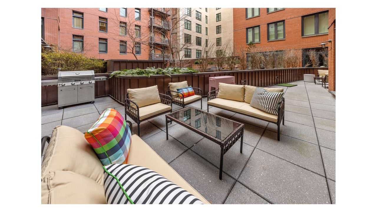 92 Laight St, Unit 2J